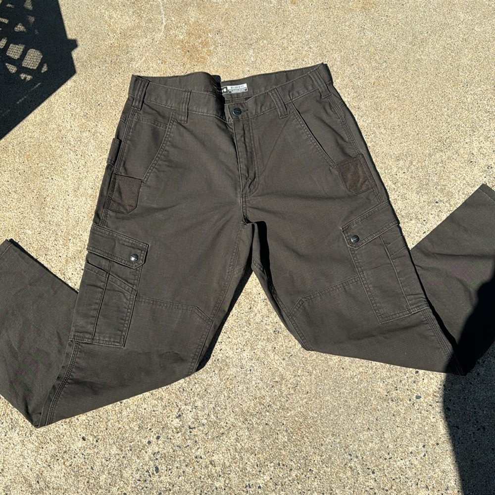 Men’s 33/30 Relaxed Fit Carhartt Utility Cargo Pants - Picture 6 of 14